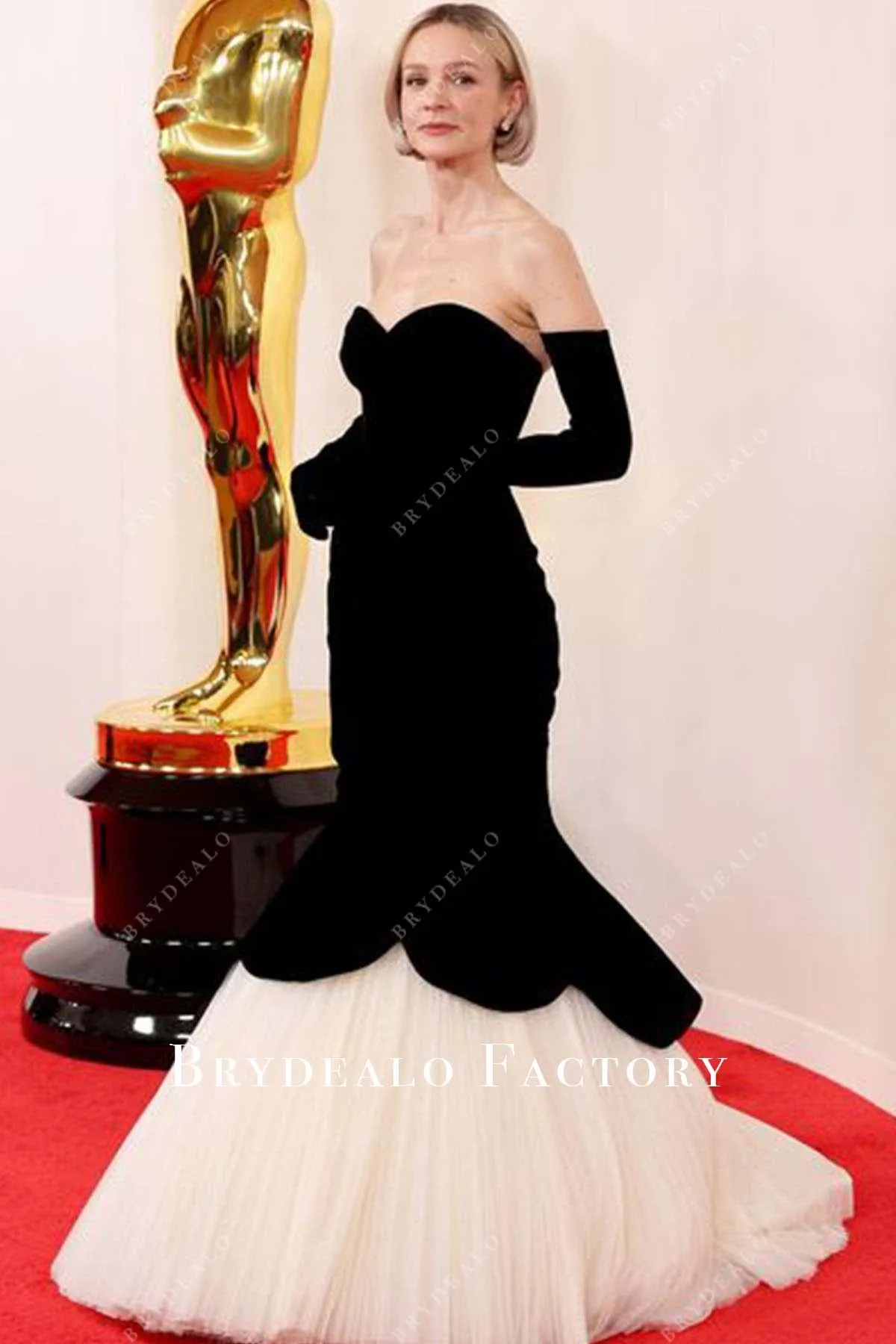 Carey Mulligan 2024 Oscars Black White Trumpet Dress