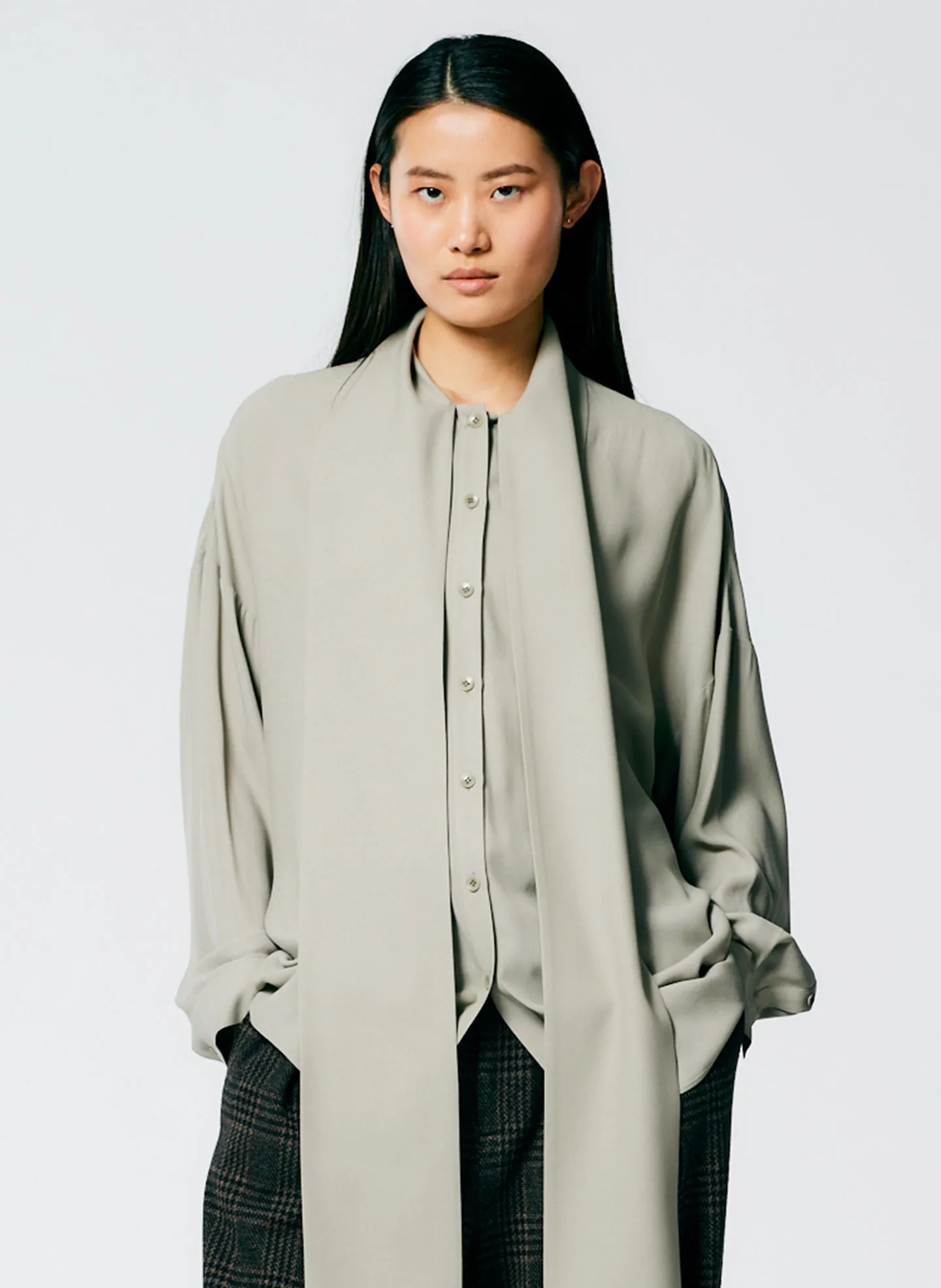 Feather Weight Eco Crepe Davenport Sculpted Shirt