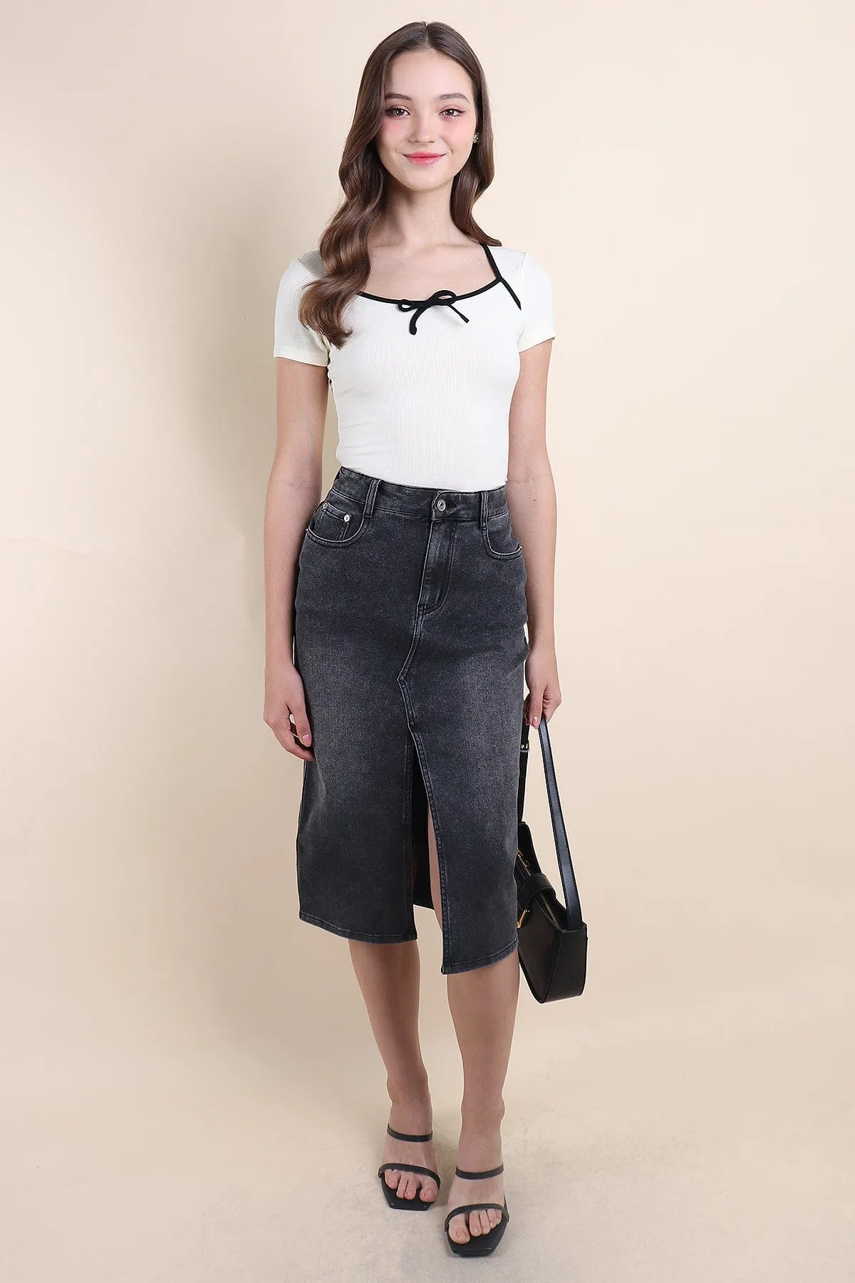 MERALD FRONT SLIT DENIM SKIRT IN GUN