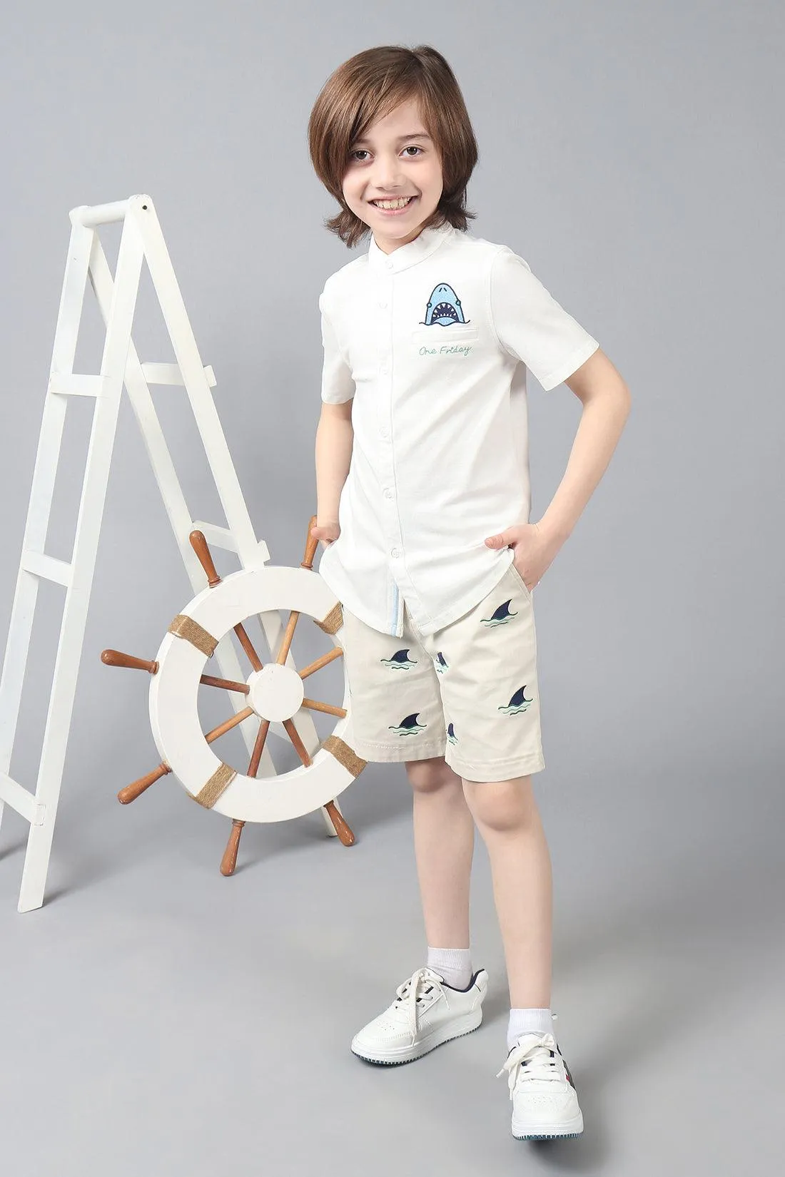 One Friday Kids Boys White Embroidered Chinese Collar Knit Short Sleeve Shirt