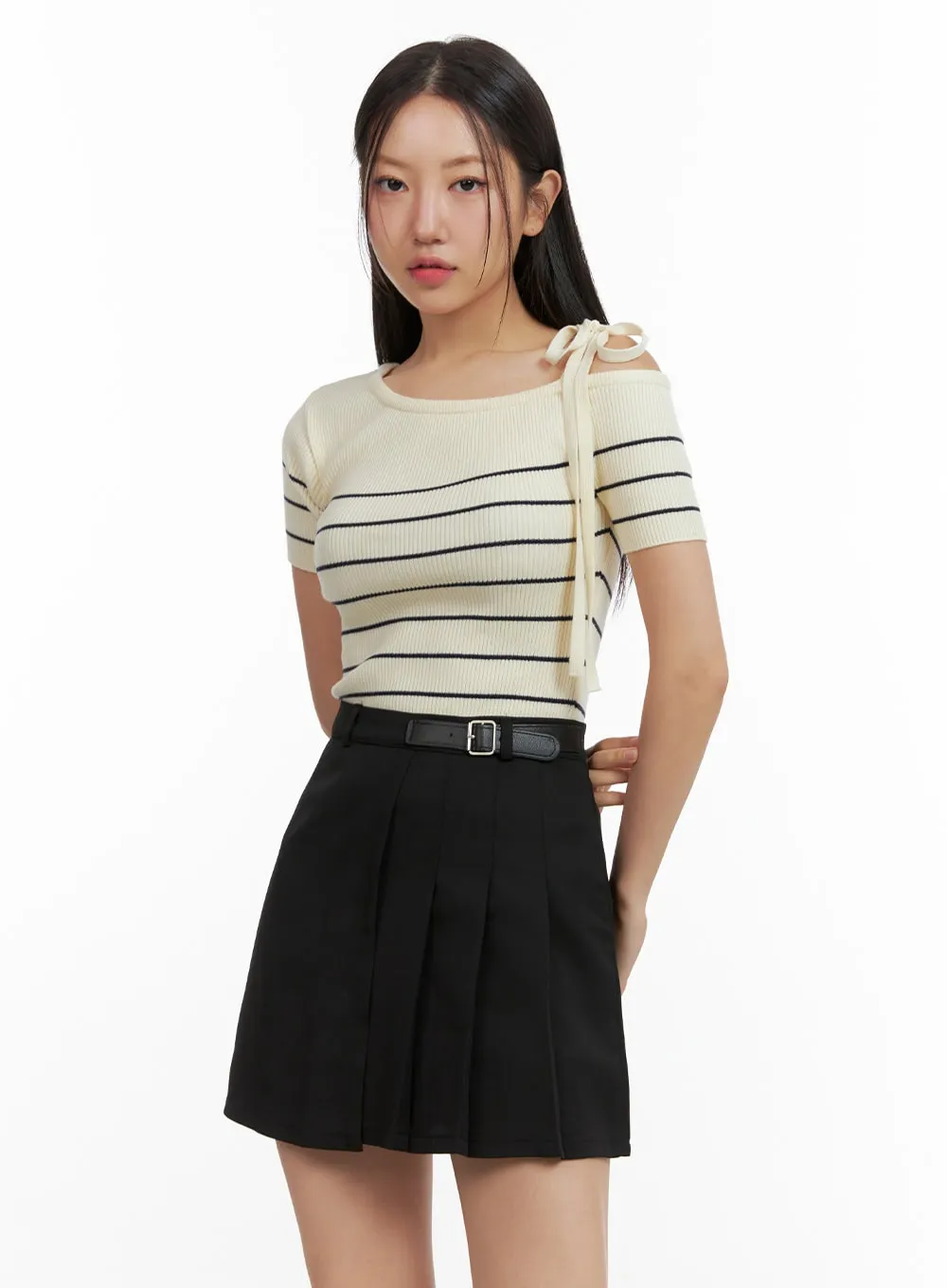 One Off-Shoulder Stripe Top OU407