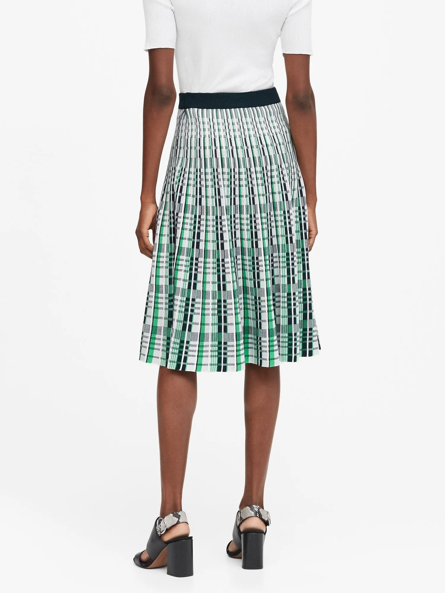 Pleated Sweater Skirt in Bright Turtle Green