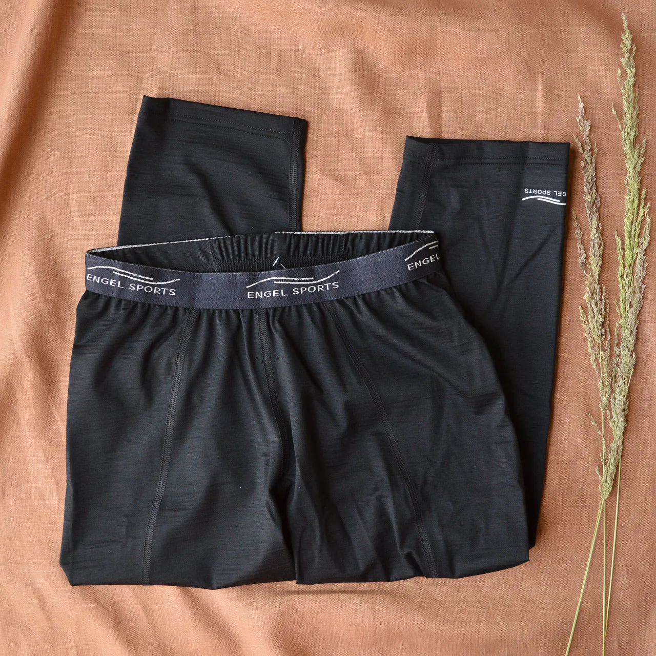 Sports Leggings 3/4 Length - Organic Merino/Silk - Black (Women's S-XL)